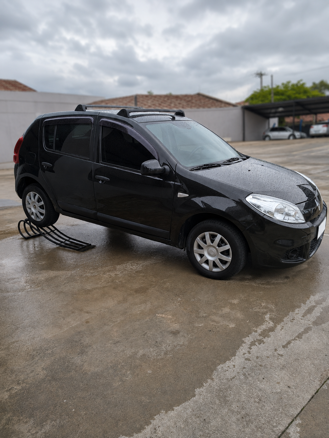 Renault Sandero 2012 — miniatura 2